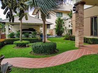 For rent 4 bedrooms house in Bang Lamung, Chonburi