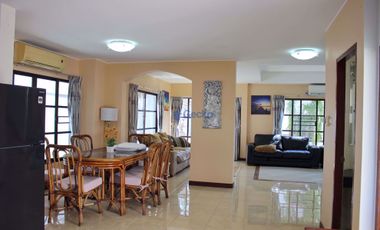 Casa en alquiler de 3 habitaciones en Bang Lamung, Chonburi