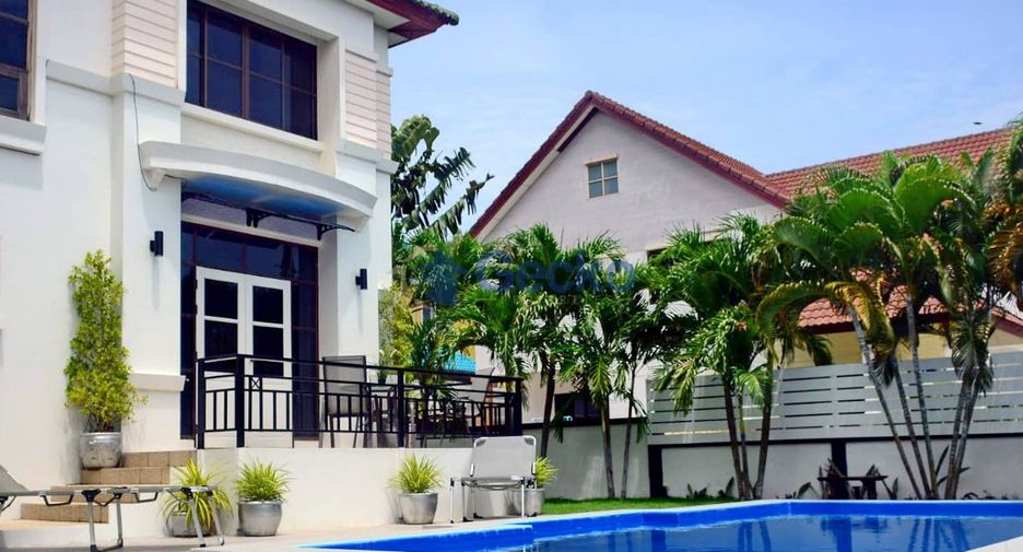 Casa en alquiler de 3 habitaciones en Bang Lamung, Chonburi