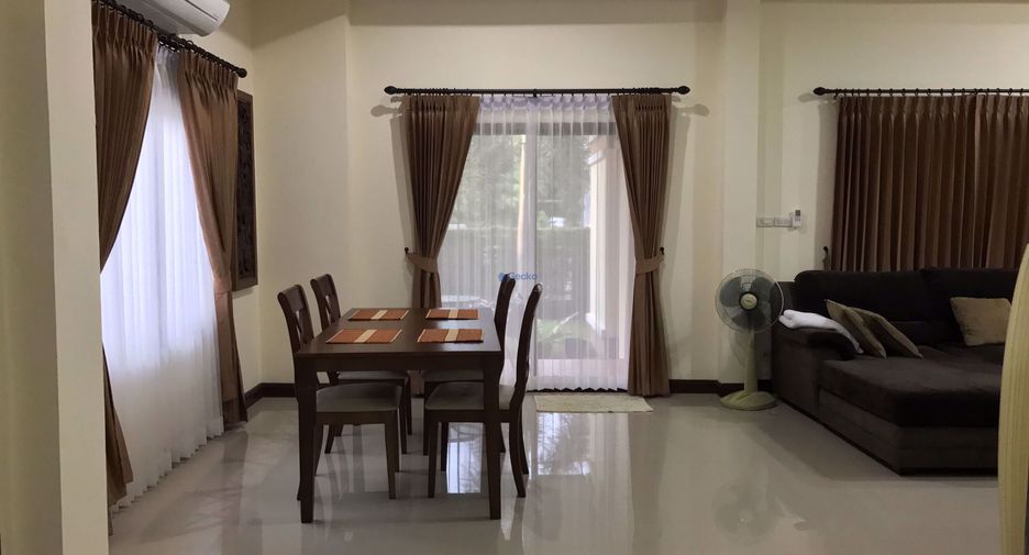 À louer 3 chambres maison à Huay Yai, Pattaya