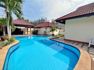 Haus zur Miete mit 3 Zimmer in Bang Lamung, Chonburi