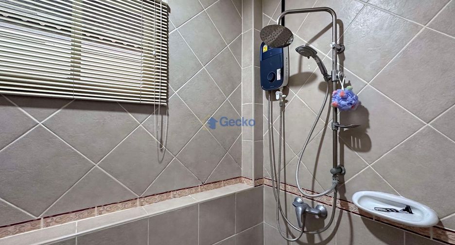 Haus zur Miete mit 3 Zimmer in Bang Lamung, Chonburi