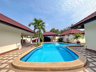 Haus zur Miete mit 3 Zimmer in Bang Lamung, Chonburi