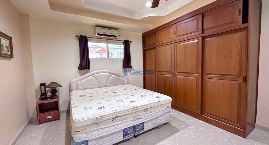 Haus zur Miete mit 3 Zimmer in Bang Lamung, Chonburi