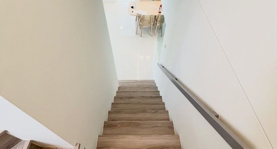 For rent 4 bedrooms house in Bang Phli, Samut Prakan