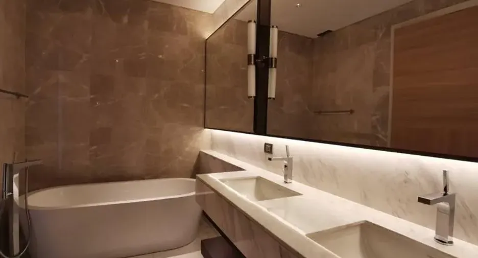 Wohnung zur Miete mit 2 Zimmer in Pathum Wan, Bangkok