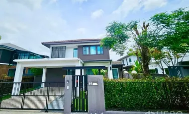 For rent and for sale 4 bedrooms house in Bang Phli, Samut Prakan