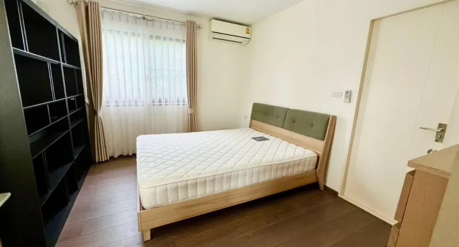 For rent and for sale 4 bedrooms house in Bang Phli, Samut Prakan