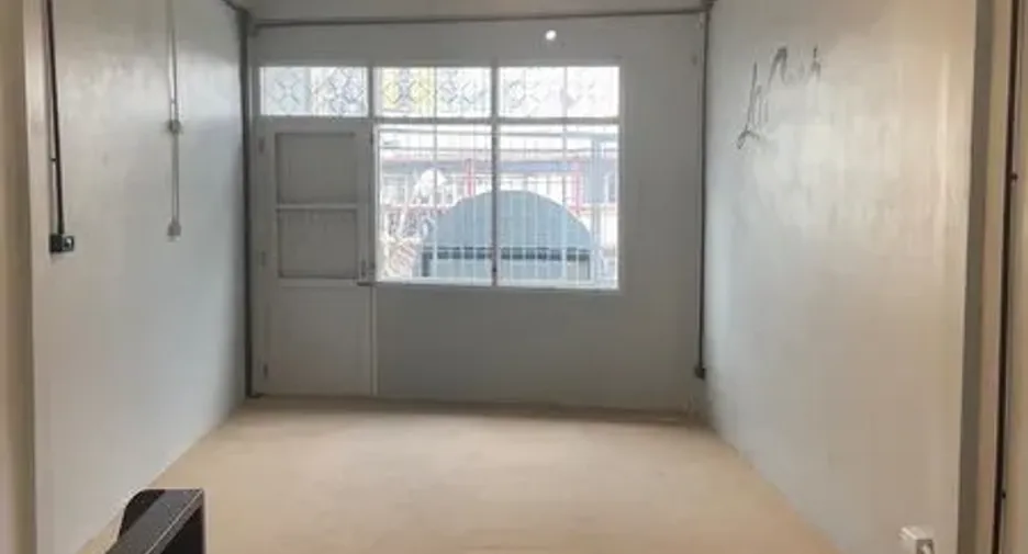 For rent retail Space in Khlong Toei, Bangkok