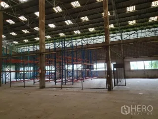 出租 仓库 在 Mueang Samut Prakan, Samut Prakan