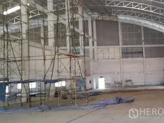 出租 仓库 在 Mueang Samut Prakan, Samut Prakan