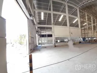 出租 仓库 在 Mueang Samut Prakan, Samut Prakan