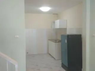 Reihenhaus zur Miete mit 2 Zimmer in Phra Khanong, Bangkok