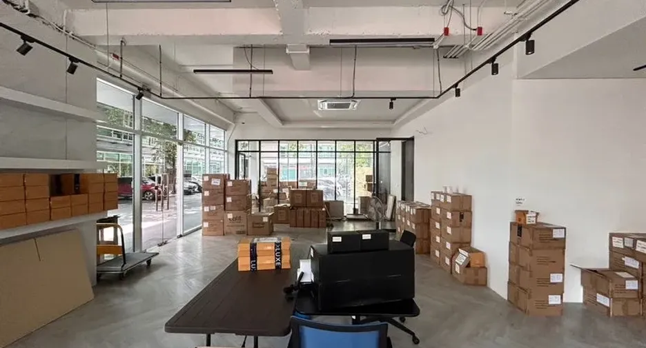 Oficina en alquiler en Watthana, Bangkok