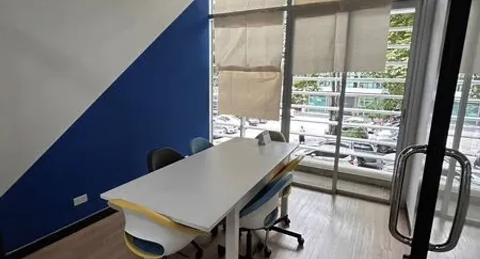 Oficina en alquiler en Watthana, Bangkok