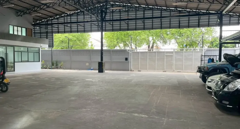 For rent warehouse in Taling Chan, Bangkok