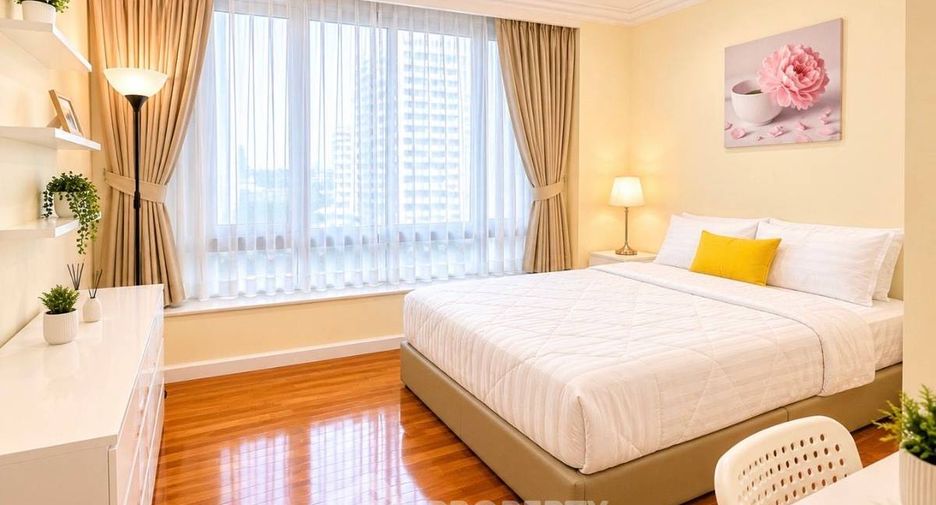 For rent 2 bedrooms condo in Sathon, Bangkok