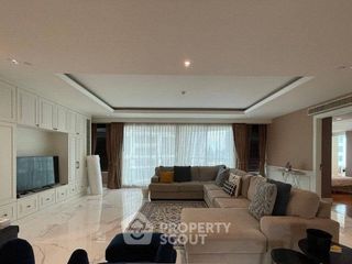For rent and for sale 4 bedrooms condo in Khlong Toei, Bangkok