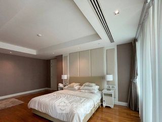 For rent and for sale 4 bedrooms condo in Khlong Toei, Bangkok