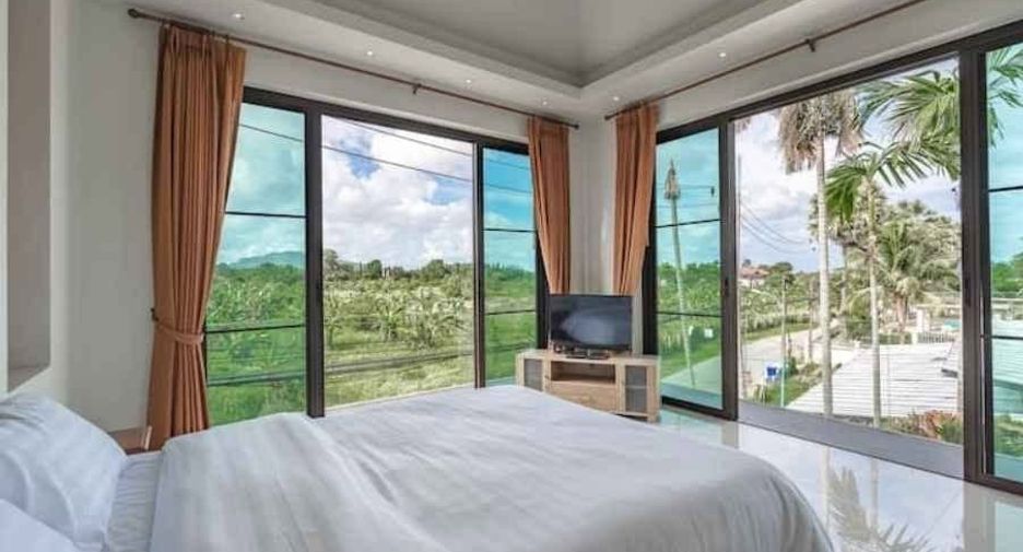 For rent 4 bedrooms villa in Mueang Phuket, Phuket