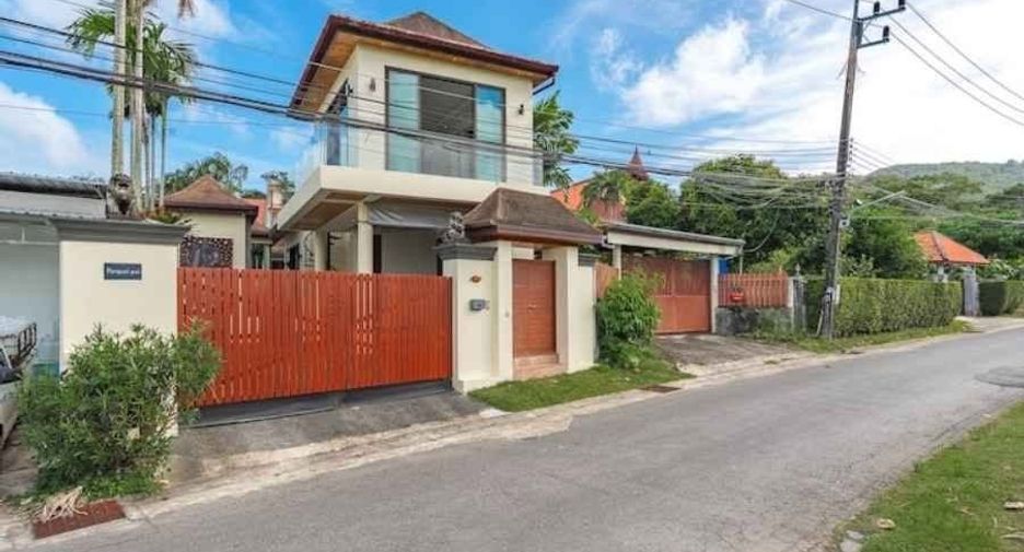 For rent 4 bedrooms villa in Mueang Phuket, Phuket