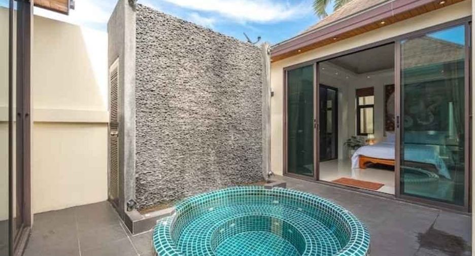 For rent 4 bedrooms villa in Mueang Phuket, Phuket