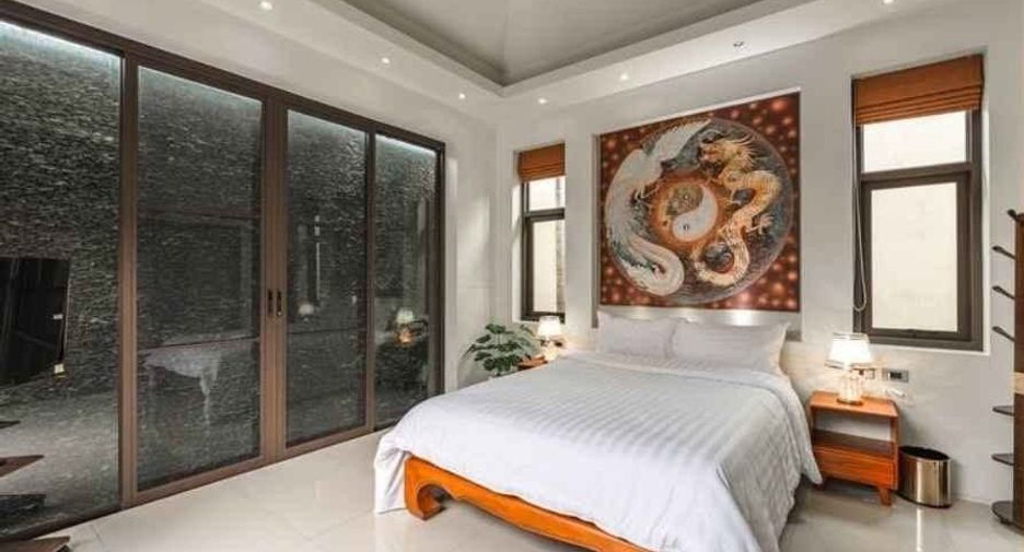 For rent 4 bedrooms villa in Mueang Phuket, Phuket