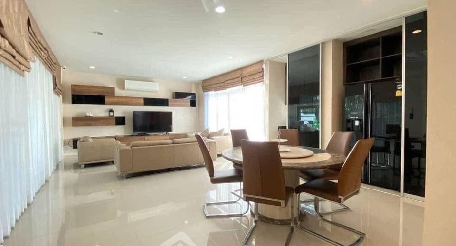 Haus zur Miete mit 3 Zimmer in Bang Kapi, Bangkok