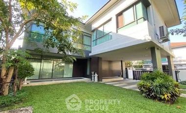 Haus zur Miete mit 3 Zimmer in Bang Kapi, Bangkok