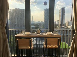 À louer 1 chambre condo à Huai Khwang, Bangkok