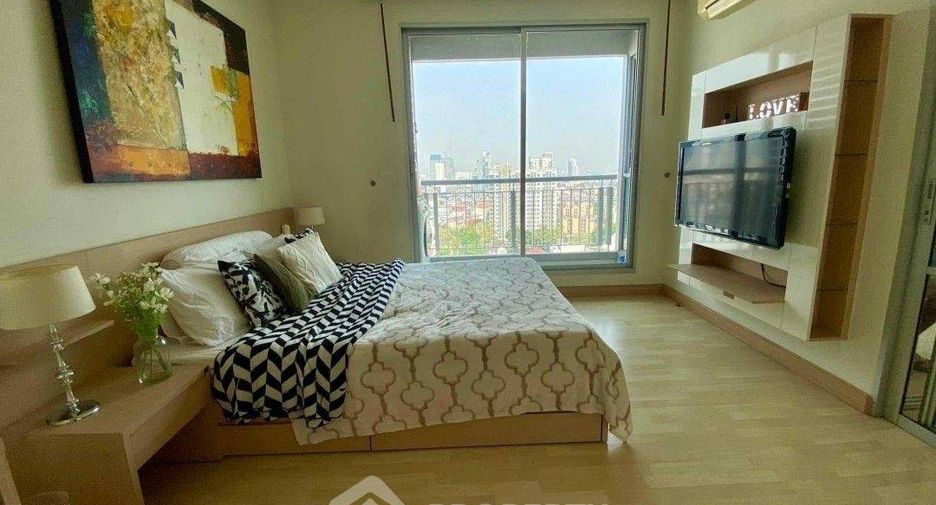 À louer 1 chambre condo à Huai Khwang, Bangkok