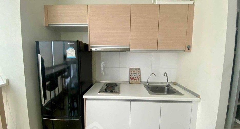 À louer 1 chambre condo à Huai Khwang, Bangkok