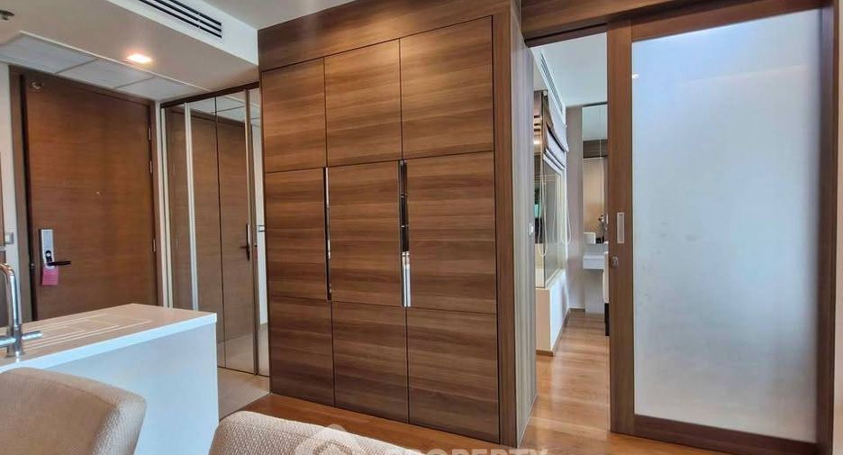 Condo en alquiler de 1 habitaciones en Sathon, Bangkok