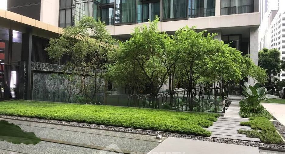 For rent 1 bed condo in Pathum Wan, Bangkok