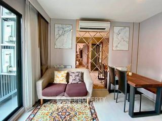 À louer 2 chambres condo à Huai Khwang, Bangkok