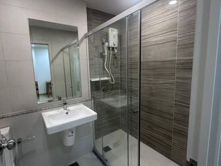 Condo en alquiler de 2 habitaciones en Bang Kapi, Bangkok
