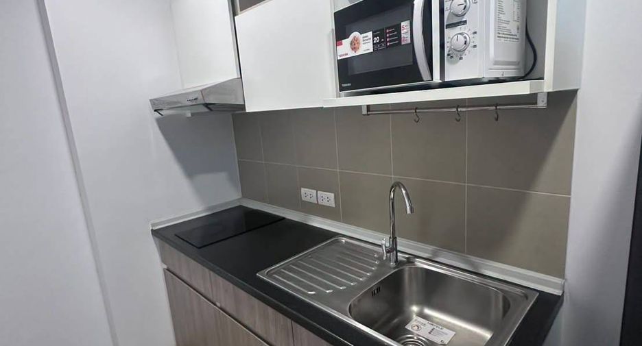 For rent 2 bedrooms condo in Bang Kapi, Bangkok