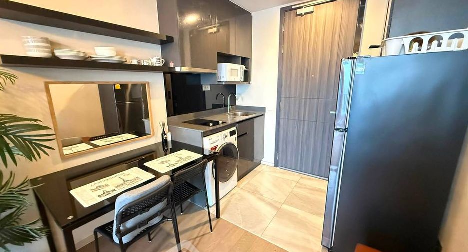 Wohnung zur Miete mit 1 Zimmer in Khlong Toei, Bangkok