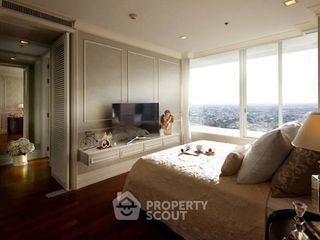 For sale 3 ベッドルーム condo in Dusit, Bangkok