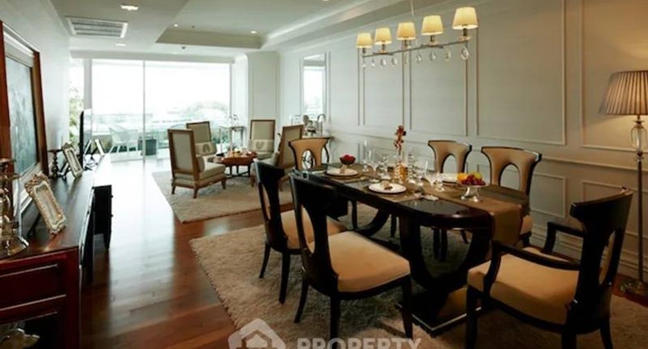 For sale 3 bedrooms condo in Dusit, Bangkok