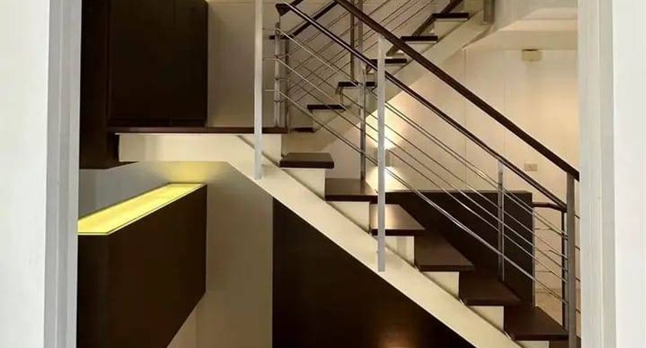 Casa adosada en venta de 3 habitaciones en Yan Nawa, Bangkok