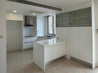 Casa adosada en venta de 3 habitaciones en Yan Nawa, Bangkok