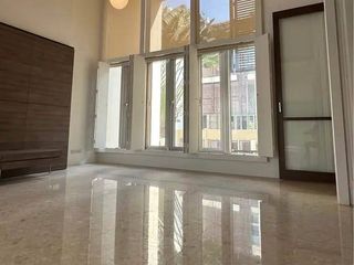 Casa adosada en venta de 3 habitaciones en Yan Nawa, Bangkok
