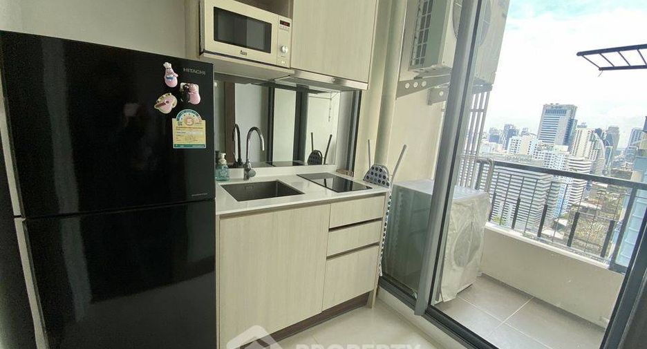 For sale 1 bed condo in Watthana, Bangkok