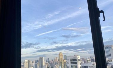 For sale 1 bed condo in Watthana, Bangkok