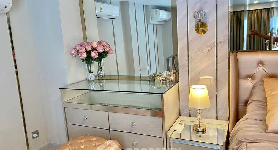 Condo en venta de 1 habitaciones en Sathon, Bangkok