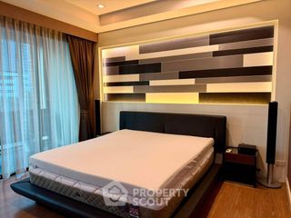 Reihenhaus zur Miete und zum Kauf mit 3 Zimmer in Khlong Toei, Bangkok