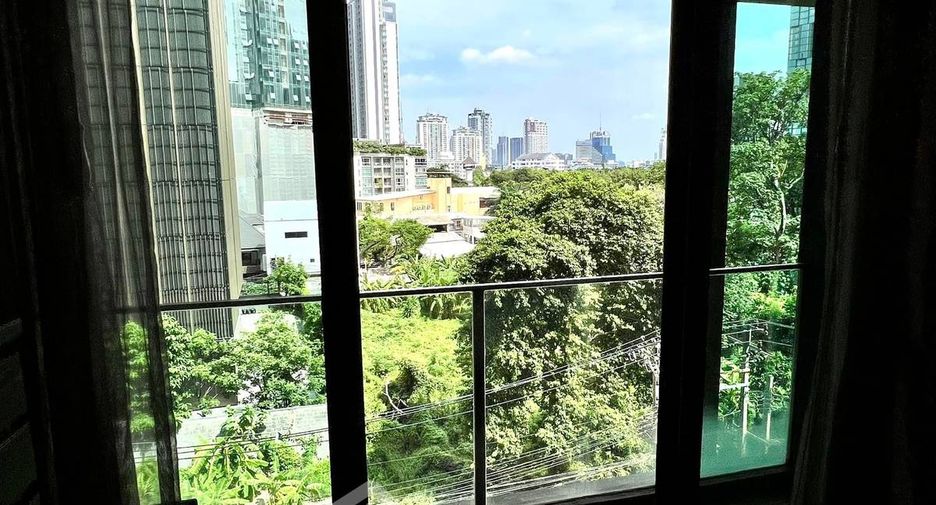 For rent and for sale 1 bed condo in Khlong Toei, Bangkok