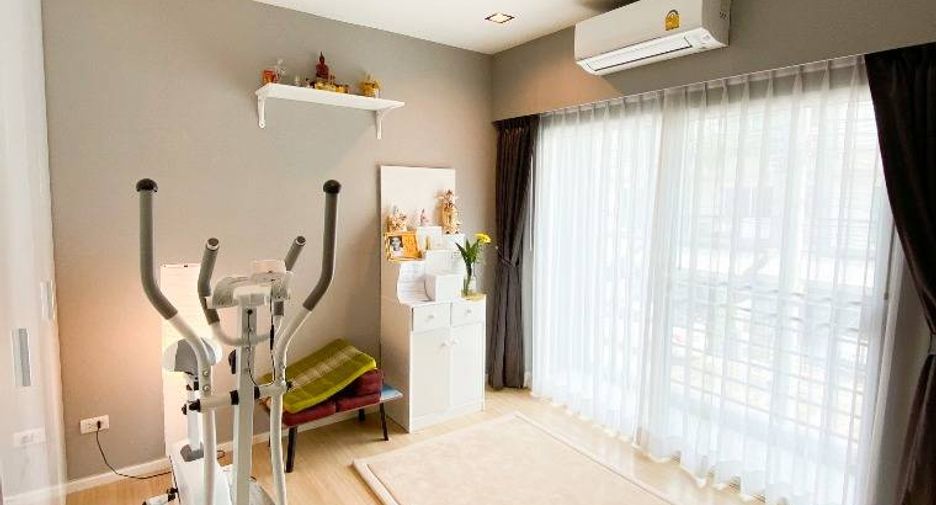 Casa adosada en venta de 3 habitaciones en Suan Luang, Bangkok