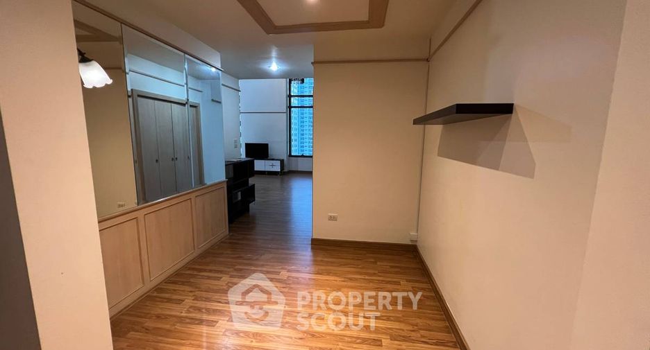 For sale 2 ベッドルーム condo in Khlong Toei, Bangkok